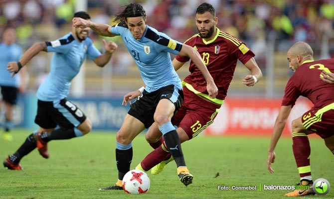 Uruguay suma tres partidos sin ganar tras igualar en Venezuela