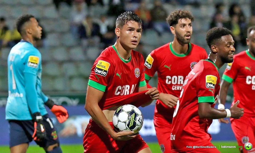 El Delantero Meride O Jes S Ram Rez Marc Su Primer Gol En Su Primera