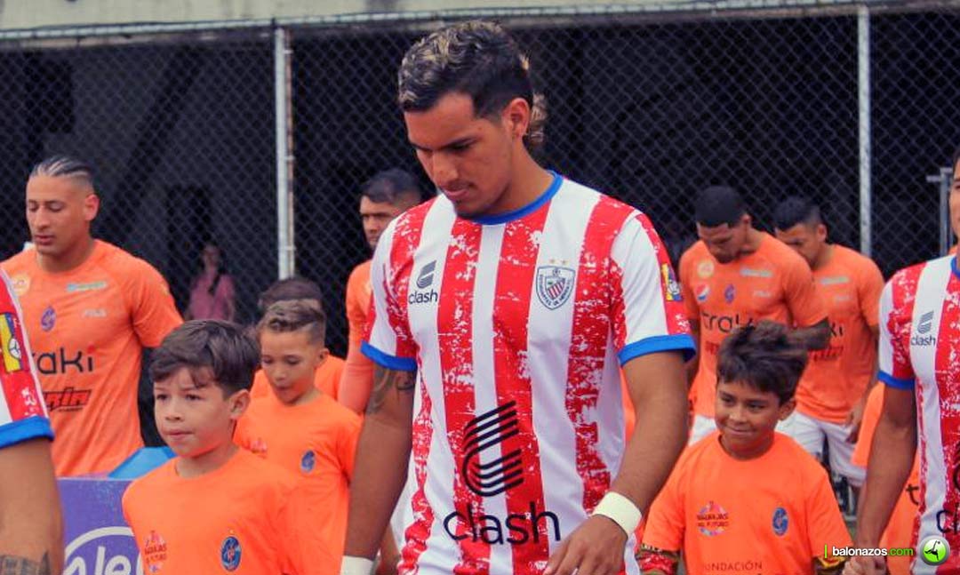 Junior Paredes de Estudiantes de Mérida