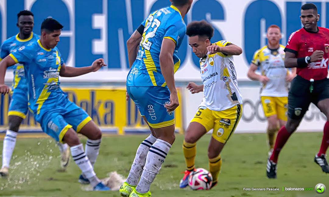 Táchira recibe a Rayo Zuliano